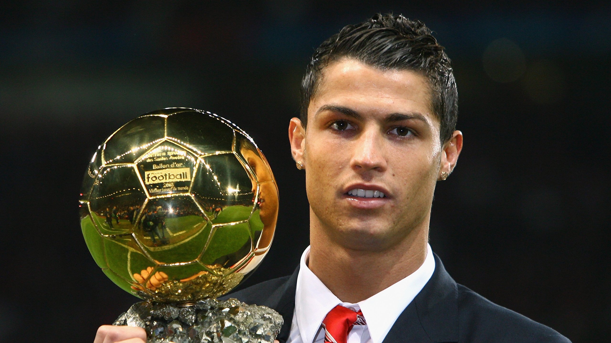 开云体育官网登入-欧冠小组赛：曼城的对手与出线路径解析，欧冠曼城出场阵容